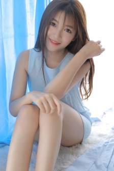 饭桌上故意张开腿让公在线观看
